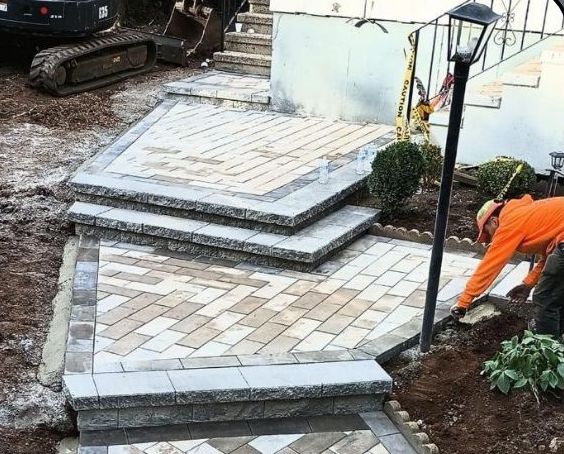 Stone wall construction